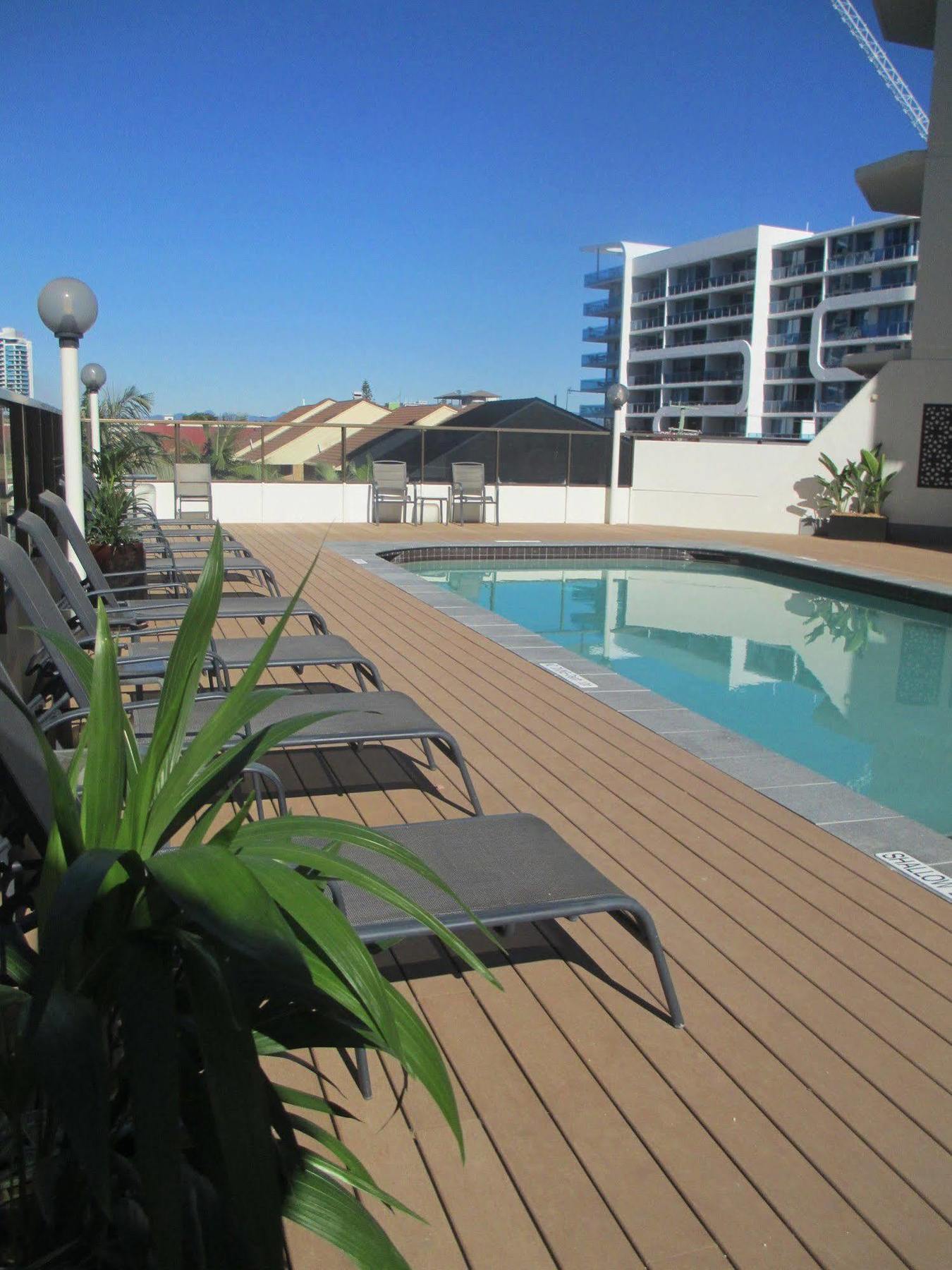 Sandy Point Beach Resort Gold Coast Esterno foto