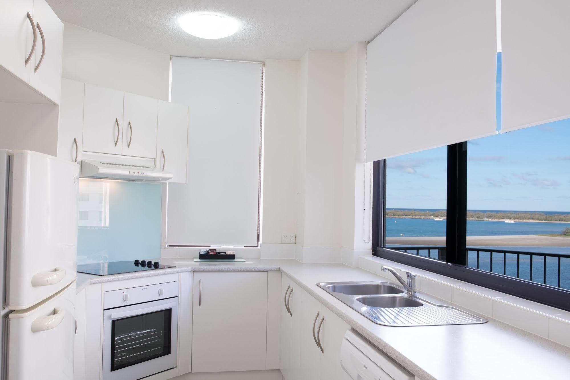 Sandy Point Beach Resort Gold Coast Esterno foto