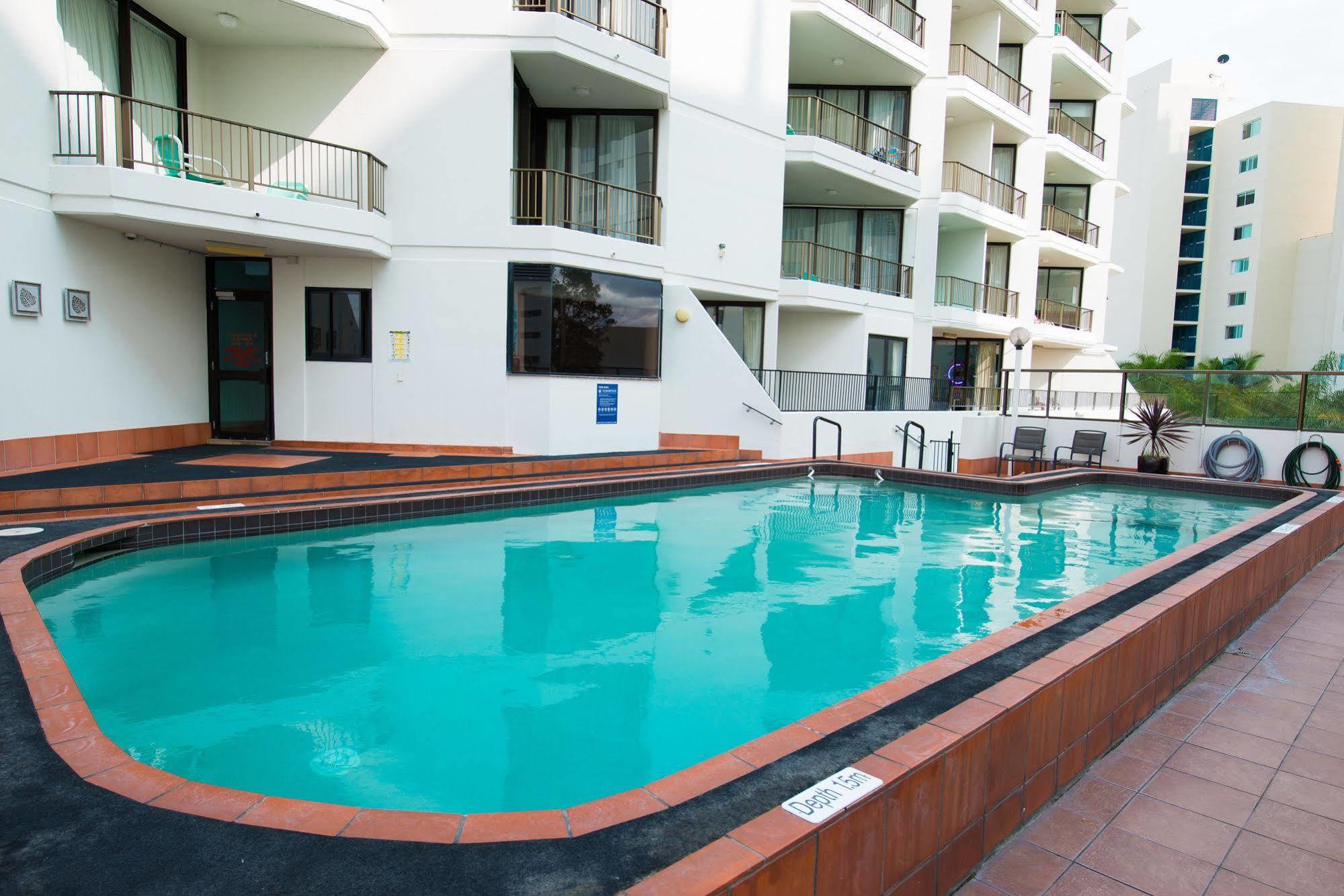 Sandy Point Beach Resort Gold Coast Esterno foto