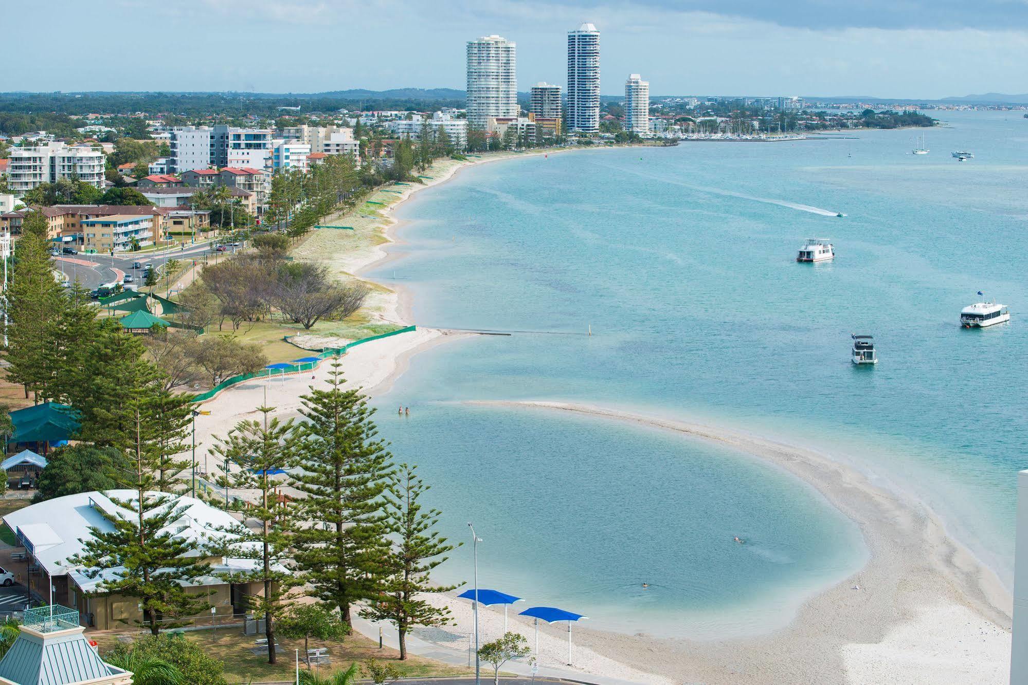 Sandy Point Beach Resort Gold Coast Esterno foto